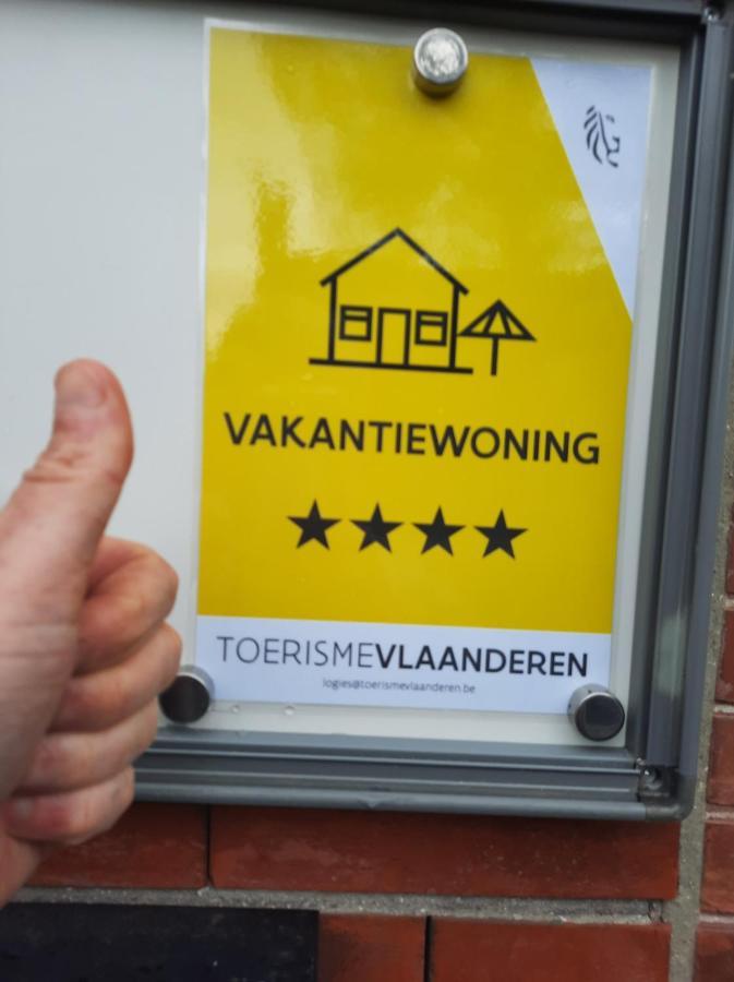 Revelatio, De Logies Apartment Ieper Bagian luar foto